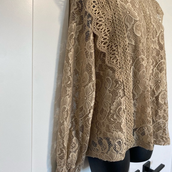 Cable & Gauge Lace Tan Long Sleeve Lined‎ Top Shirt Size Medium - Picture 6 of 9